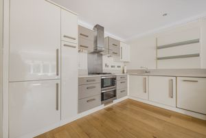 Kitchen- click for photo gallery